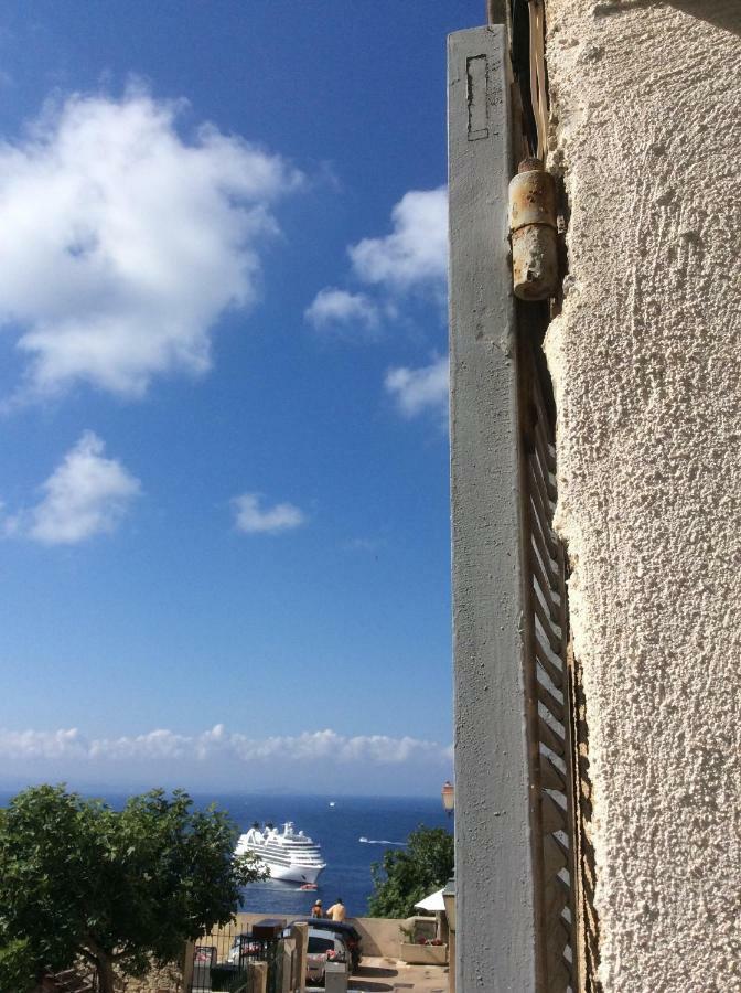 Au Coeur De La Cite Medievale Avec Petite Vue Mer Bonifacio  Exteriér fotografie